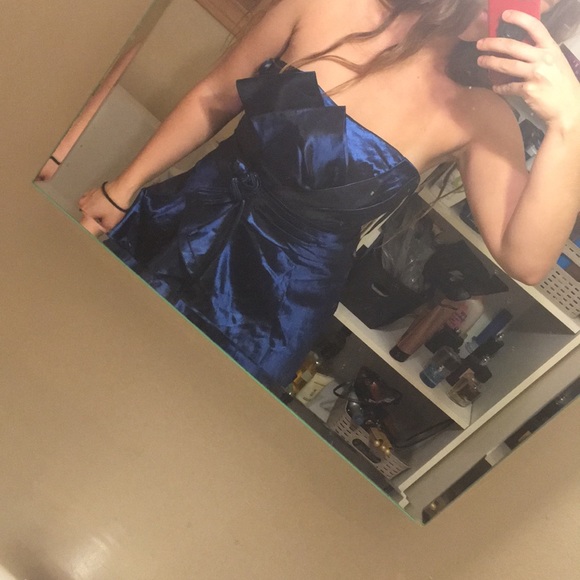 Beautiful Dia Collection Dress/gown - Picture 3 of 6